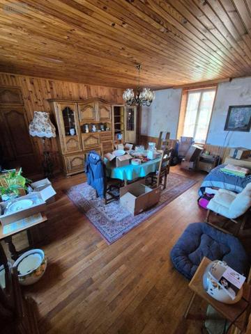 Maison à vendre à Neuvy-Saint-Sépulchre dans l'Indre (36230), ref : CG/386