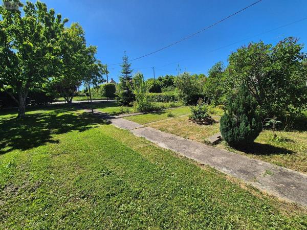 Maison à vendre à Neuvy-Saint-Sépulchre dans l'Indre (36230), ref : CG/386