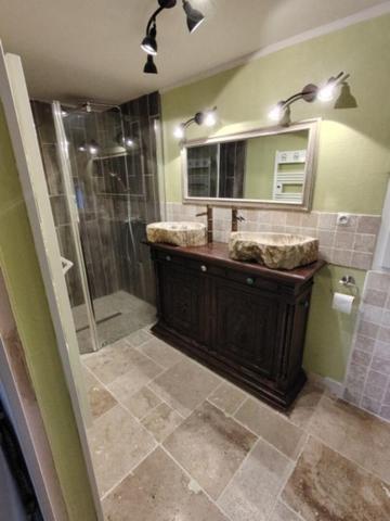 vallée de Ronsard, Longère de charme avec piscine, ancienne dépendance de manoir