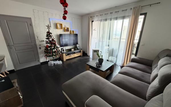 Appartement à vendre    2 pièces •  Saint-Denis