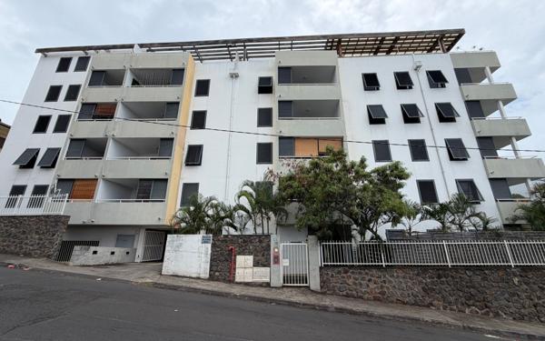 Appartement à vendre    2 pièces •  Saint-Denis