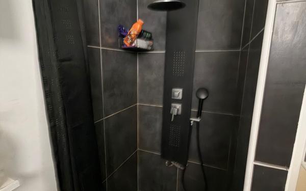 Appartement à vendre    2 pièces •  Saint-Denis