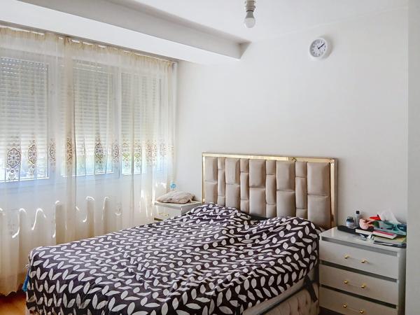 À vendre - Maison, 4 pièces située à Meyzieu (69330)