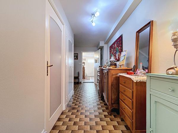 Maison à vendre Brive La Gaillarde 5 pièces- 3 chambres-2 salles de bains -Jardin- garage 131 m2