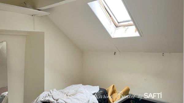 Situé à Épinay-sur-Orge (91360), cet immeuble offre une opportunité unique d'investissement.