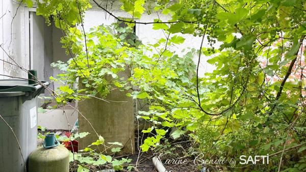 Situé à Épinay-sur-Orge (91360), cet immeuble offre une opportunité unique d'investissement.