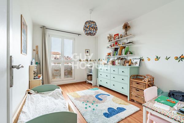 APPARTEMENT 3 PIECES AVEC CAVE ET PARKING