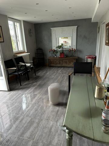Maison de ville non mitoyenne, 5 pièces, 2 chambres, garage