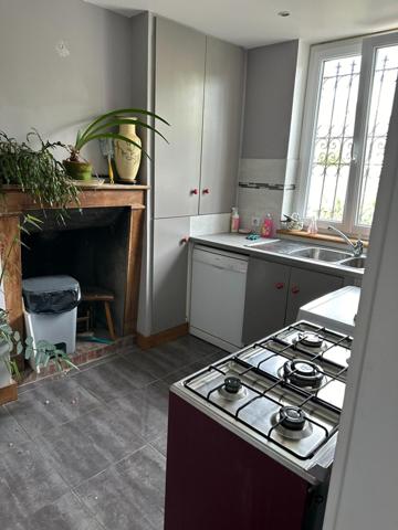 Maison de ville non mitoyenne, 5 pièces, 2 chambres, garage