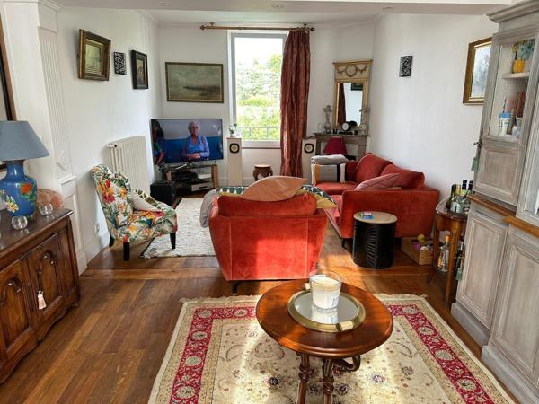 Maison de ville non mitoyenne, 5 pièces, 2 chambres, garage
