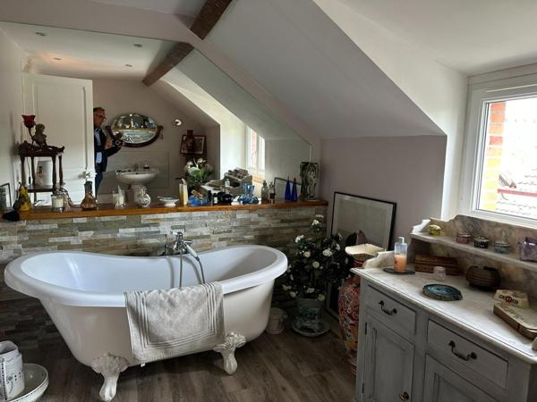 Maison de ville non mitoyenne, 5 pièces, 2 chambres, garage