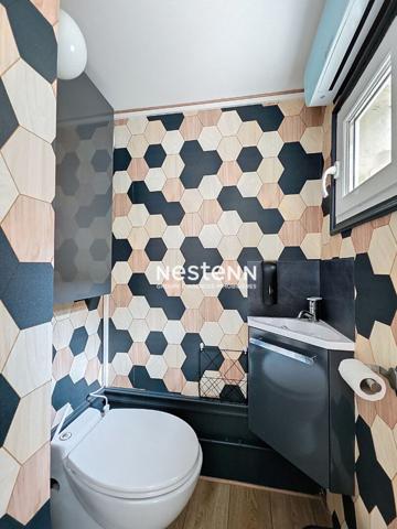 Maison Douai 5 pièce 124 m², 3 chambres, cour. Proximité de la porte d'Arras. 217 900 euros.