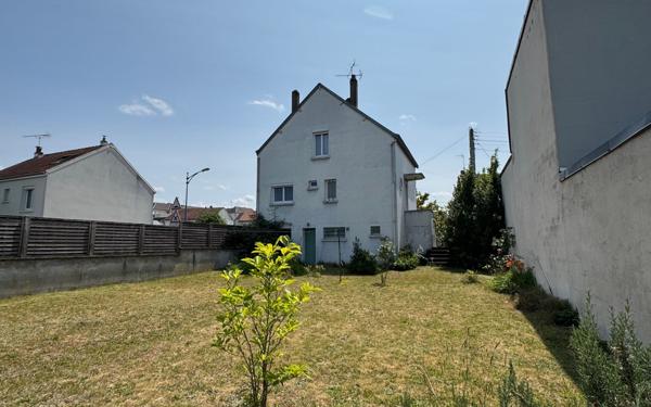 Maison à vendre    5 pièces •  Fleury-les-Aubrais