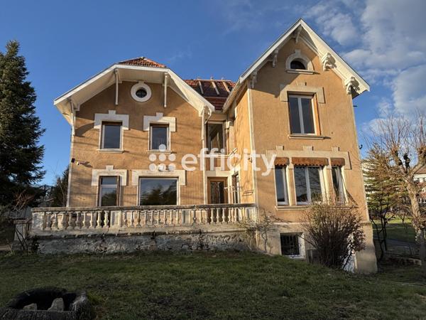 Maison 11 pièces - 270 m² Exclusivité efficity