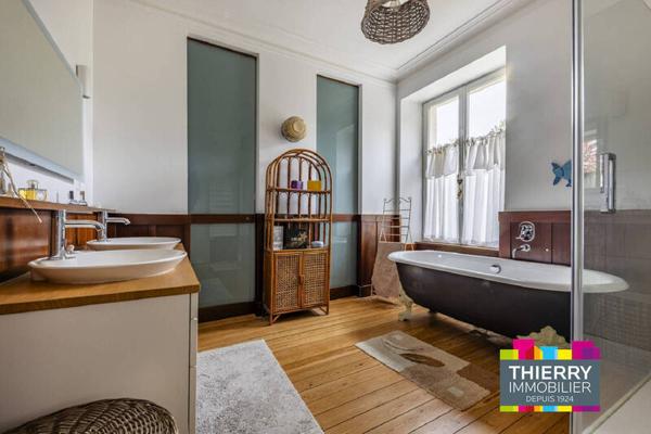 Maison 10 pièces - 44470 Mauves-sur-Loire