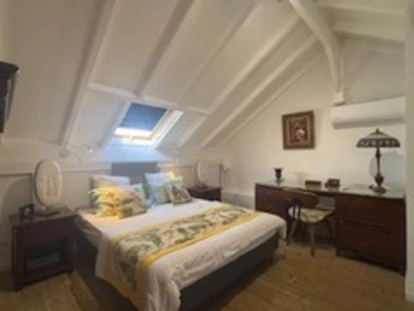 A VENDRE - TRIPLEX PRESTIGE – RÉNOVÉ – VUE MER INCROYABLE – ACCÈS PLAGE À PIED - SAINT FRANCOIS