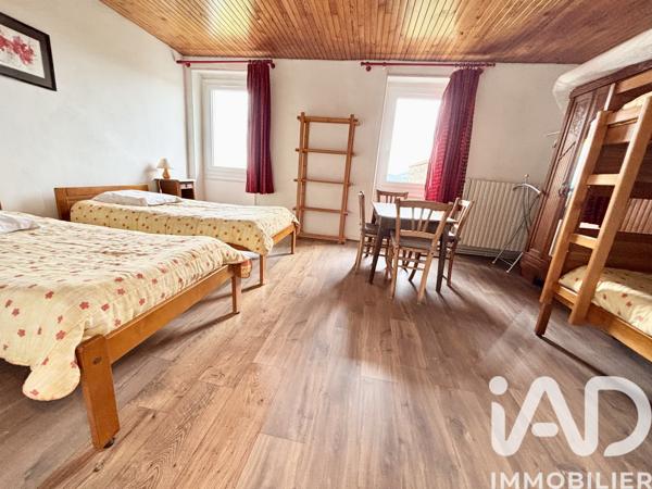 Maison à vendre 12 pièces 400 m² Manzat