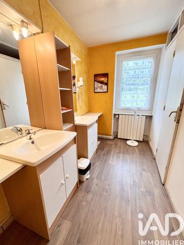 Maison à vendre 12 pièces 400 m² Manzat