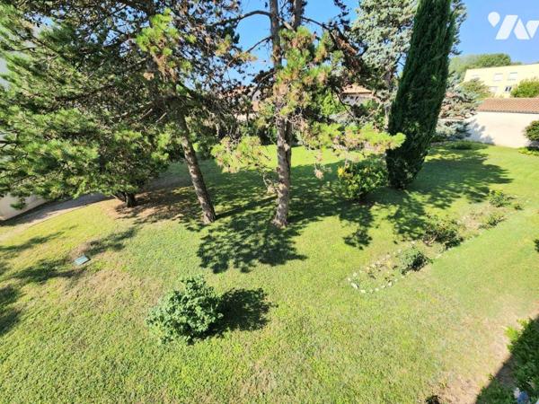 A PIERRELATTE, APPARTEMENT F4 AU 1er ETAGE 