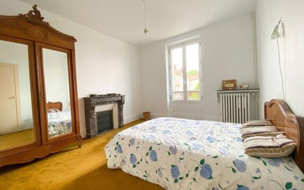 Maison à vendre    7 pièces •  Épône