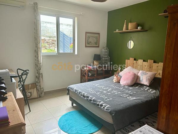 Vente Maison80 m² - 4 Pièces - SAINT PIERRE (97432)