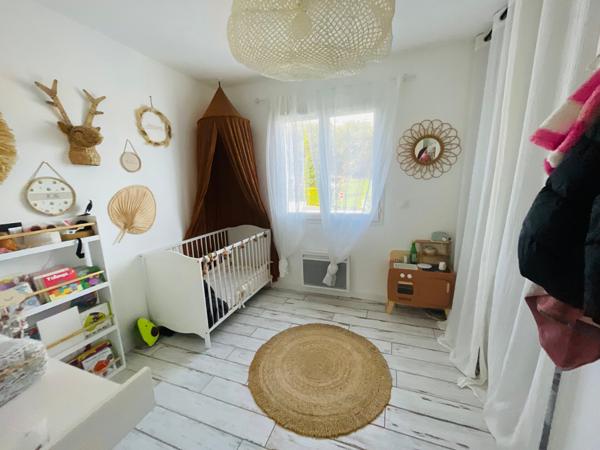 Maison - 4 pièces - 100 m2 plein pied de 2018 sous garantie décennale