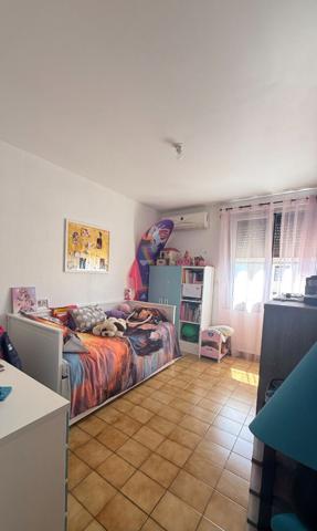 Maison Thuir, 2 faces avec jardin et garage
