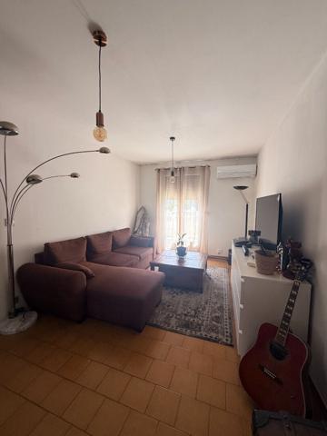 Maison Thuir, 2 faces avec jardin et garage