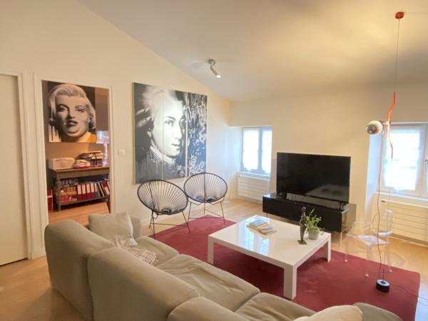 T2 hyper centre, au calme et proche port avec terrasse