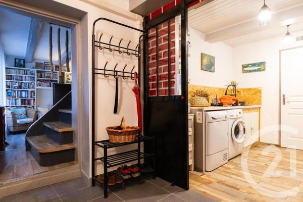 Maison à vendre  6 pièces - 130 m 2   PEZENAS  - 34