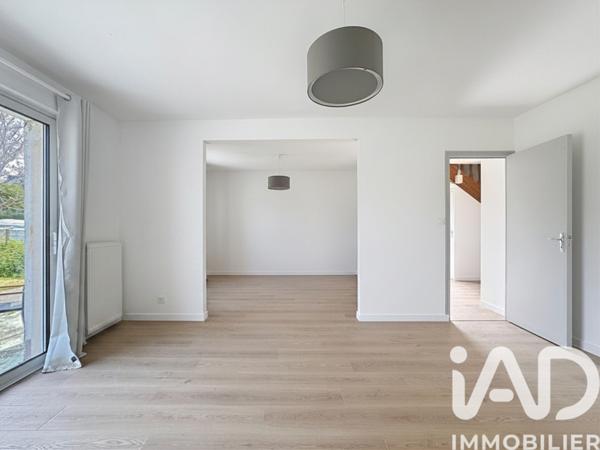 Maison à vendre 4 pièces 85 m² Ploumagoar