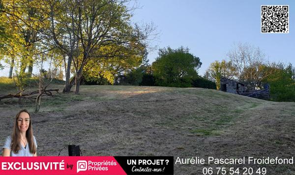 Dans Brive Terrain constructible d'environ 1800 m2 - 49 990 Euros