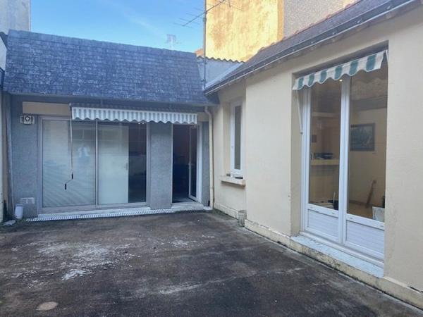 En plein coeur du centre-ville de Vannes : BUREAUX A VENDRE