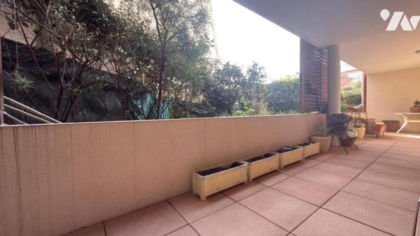 SAINT-RAPHAEL - Centre – Appartement 3 pièces avec jardin, loggia – Viager occupé
