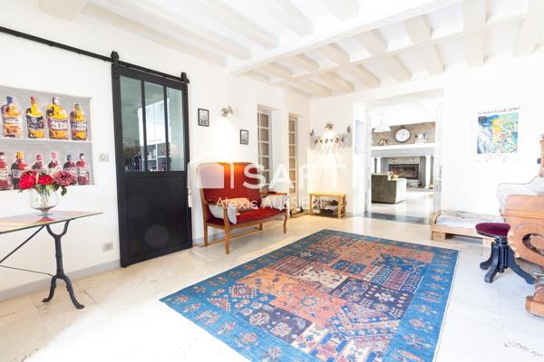 MAISON DE 385 M2 ET PARC ARBORE DE 4700 M2