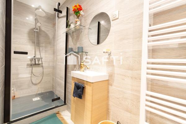 MAISON DE 385 M2 ET PARC ARBORE DE 4700 M2