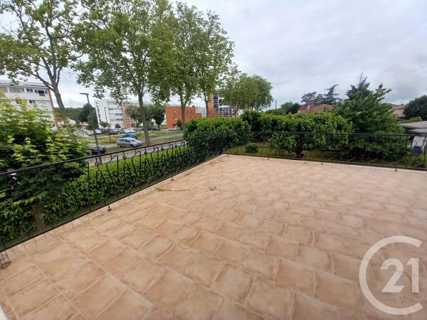 Maison à vendre  5 pièces - 181 m 2   GRAULHET  - 81