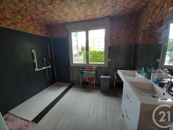 Maison à vendre  5 pièces - 181 m 2   GRAULHET  - 81