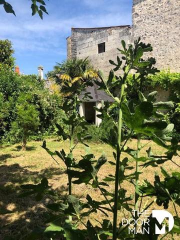 Maison - Vendu - 280 m² - SAINTES | The Door Man