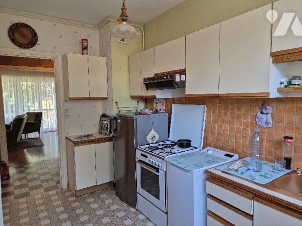 LYON (Vème), Quartier point du jour, appartement de 99 m² avec ascenseur, résidence sécurisée.