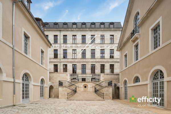 Appartement
         6 pièces
        - 175 m² Bien prestige 544 000 € *