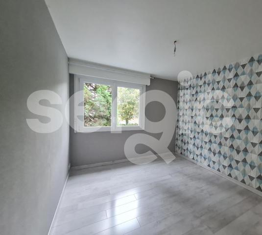 Location 4 Pieces 82 59500 Douai 17 0906 03 0039
