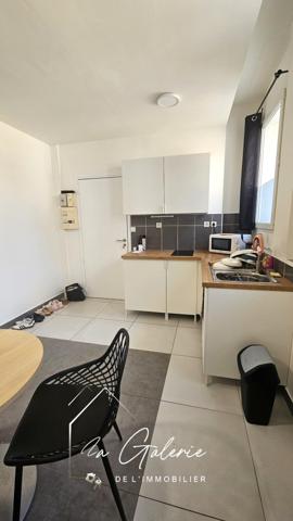 DEUX PLATEAUX A VENDRE IDEAL POUR INVESTISSEUR