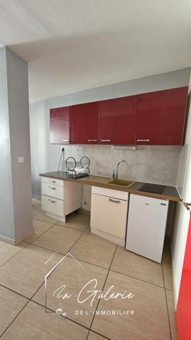 DEUX PLATEAUX A VENDRE IDEAL POUR INVESTISSEUR