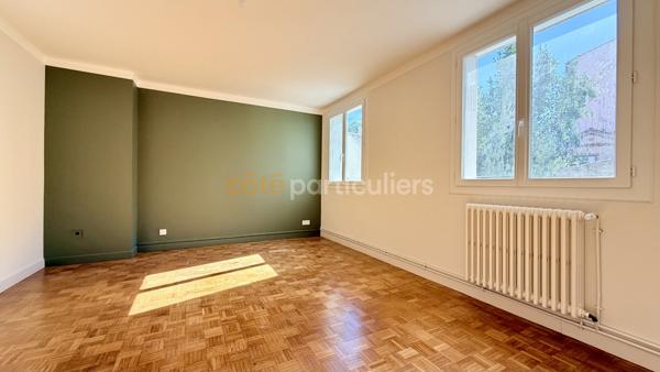 Vente
                Appartement91,94 m² - 4 Pièces -
                    MONTAUBAN (82000)