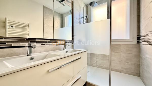 Vente
                Appartement91,94 m² - 4 Pièces -
                    MONTAUBAN (82000)