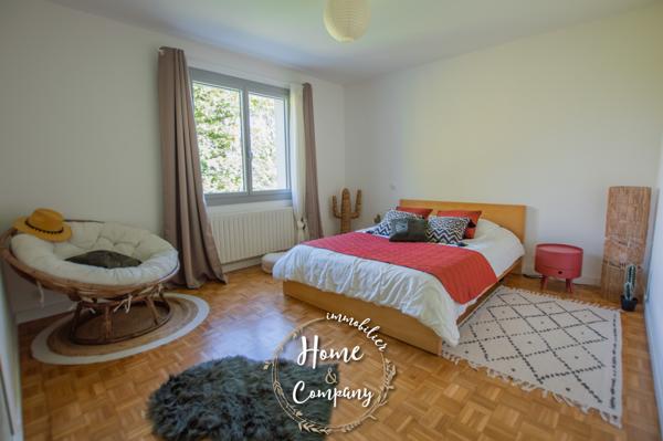 Maison 8 pièce(s) 7 chambre(s) 289.92 m²