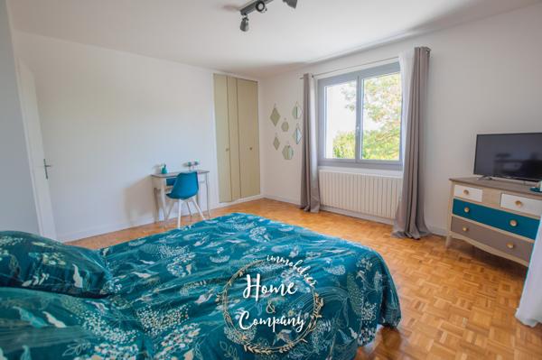 Maison 8 pièce(s) 7 chambre(s) 289.92 m²