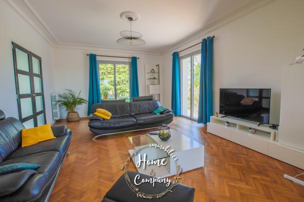 Maison 8 pièce(s) 7 chambre(s) 289.92 m²