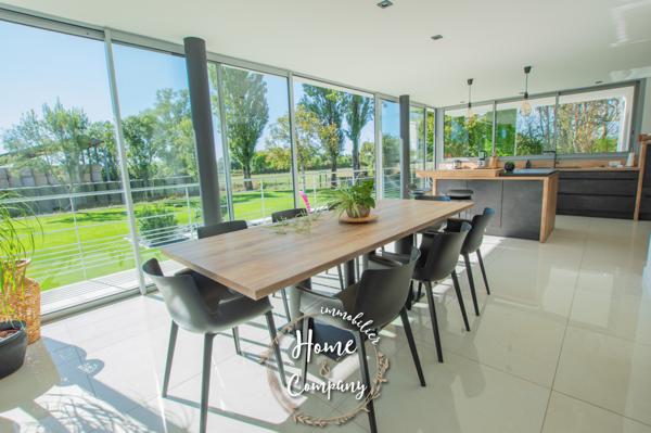 Maison 8 pièce(s) 7 chambre(s) 289.92 m²